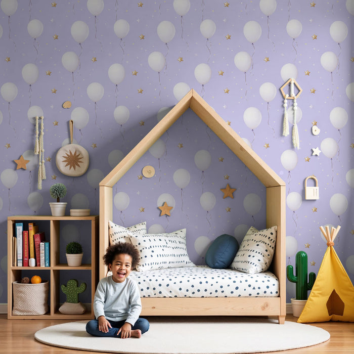 Papier peint chambre enfant à motifs | Ballons blancs sur fond lavande