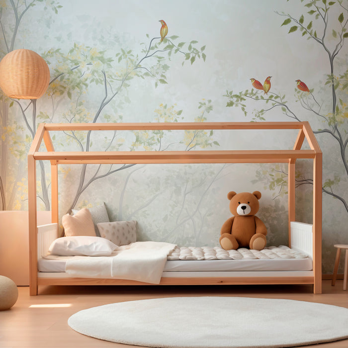 Papier peint chambre bébé | Forêt enchantée avec oiseaux chanteurs et feuillage délicat